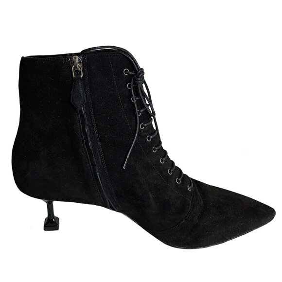 MIU MIU BLACK SUEDE LACEUP ANKLE BOOTS (39) - Picture 5 of 12